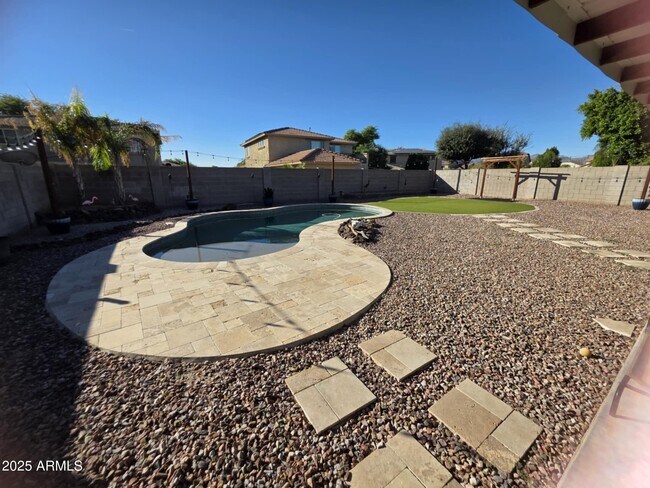 Building Photo - 17859 W Westpark Blvd