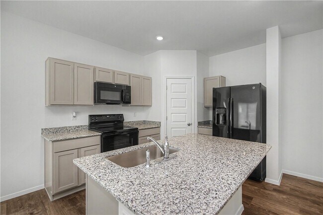 Building Photo - 406 W Cloud Dr