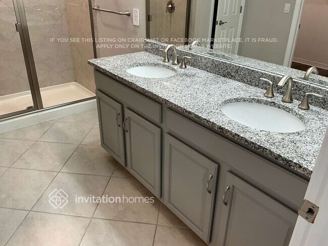 Building Photo - 7537 Viburnum