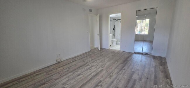 Building Photo - 618 Sea Pine Way