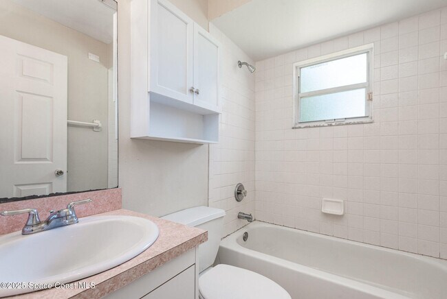Building Photo - 4110 Bahama Ave