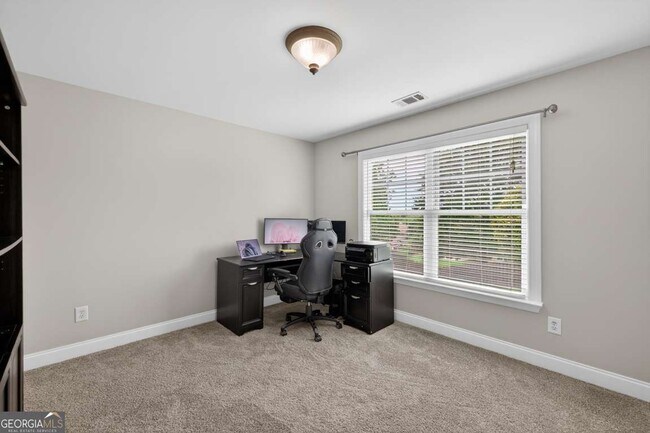 Building Photo - 7819 Brass Lantern Dr