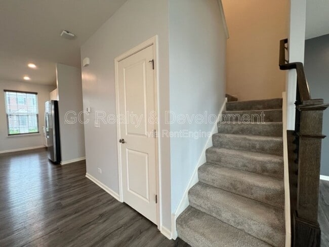 Building Photo - 594 Cimmaron Cir