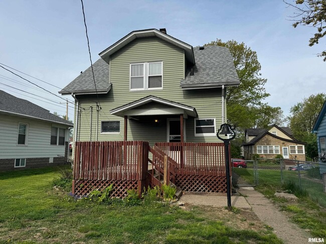 Building Photo - 2207 Wilkes Ave