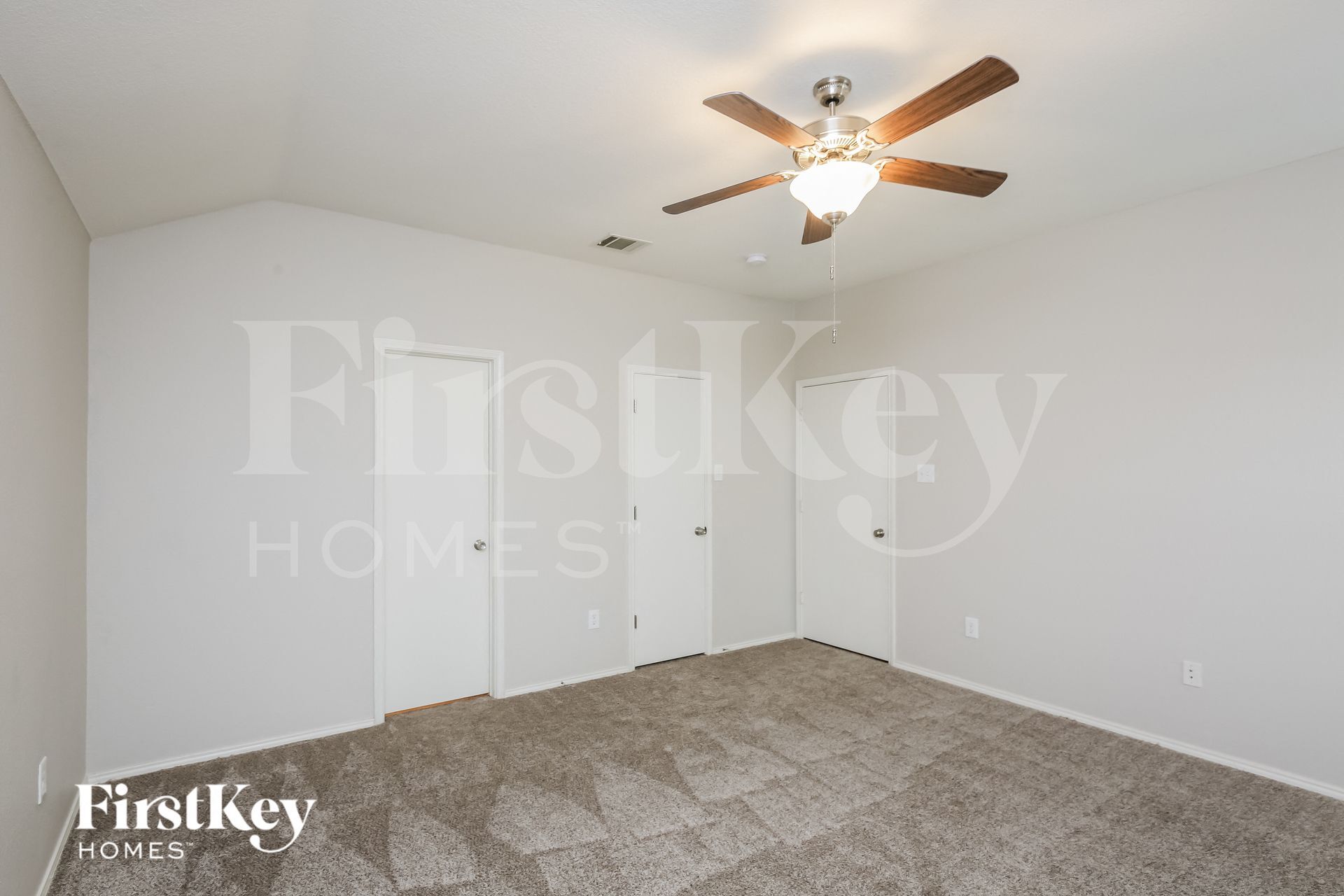 Building Photo - 10901 Braemoor Dr