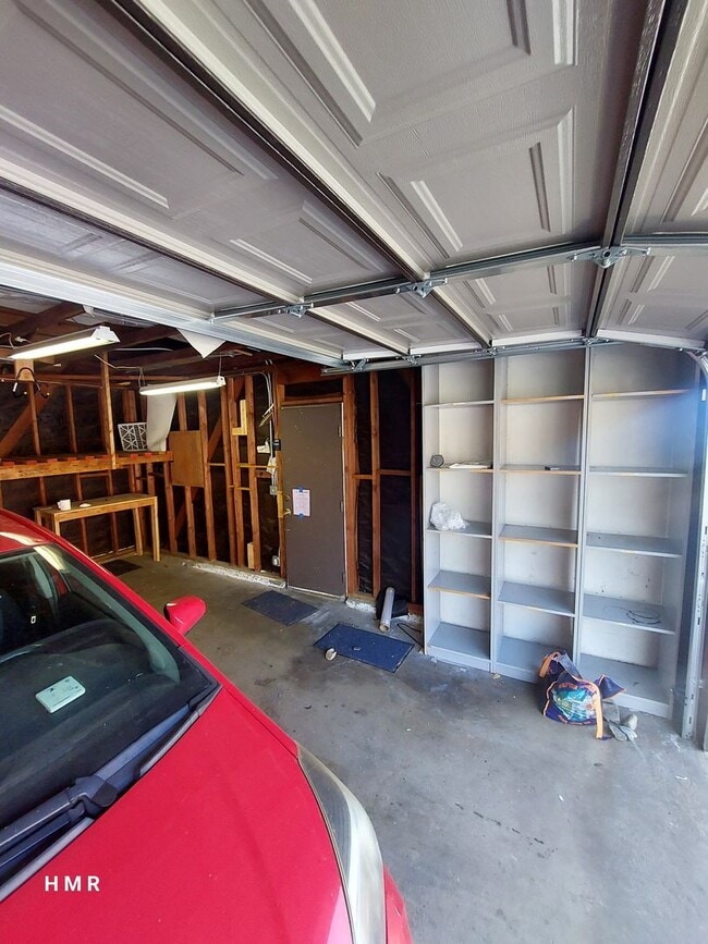 Building Photo - 3 bedrooms 3 baths in San Dimas Glenwood T...
