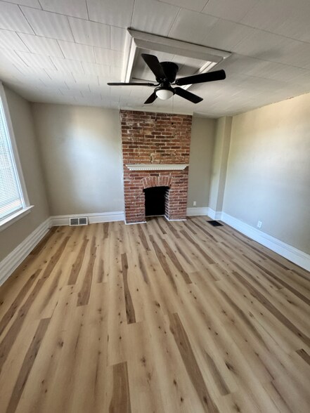 Primary Photo - 755 Chislett St