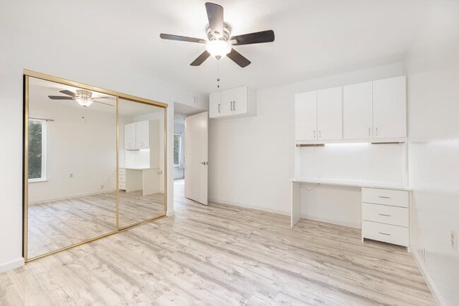 Building Photo - 1501 Skycrest Dr