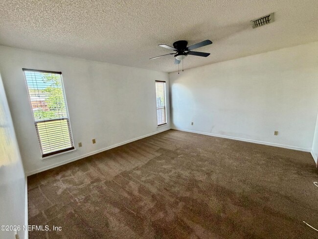 Building Photo - 11548 Willet Ct N