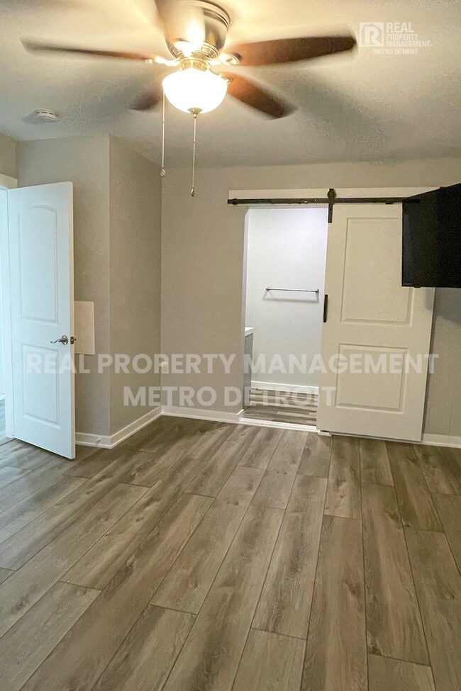 Building Photo - SPRING INTO A NEW HOME