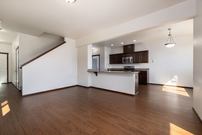 Building Photo - Gilkey 425,LLC#17