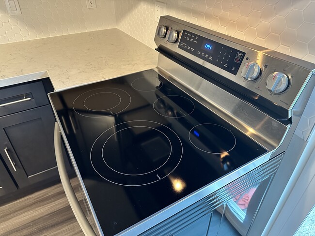 Building Photo - 12477 SE 301st Pl