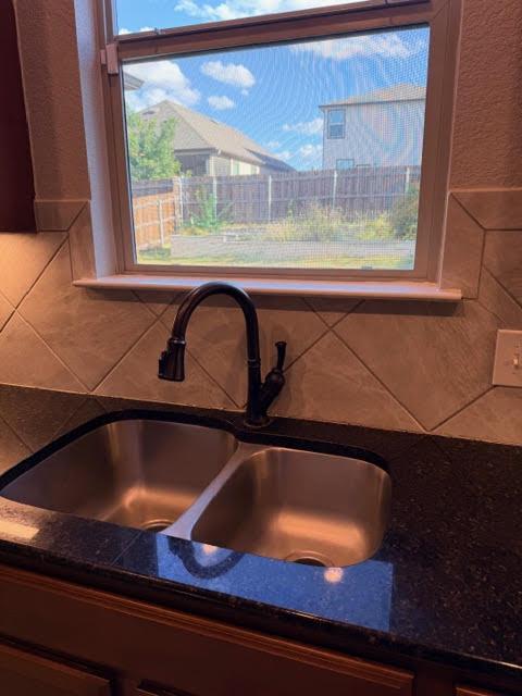 Building Photo - 329 Los Cobos Ln
