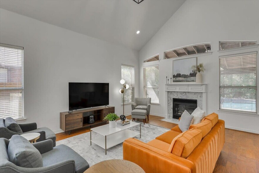 Building Photo - 2410 Shorewood Ct