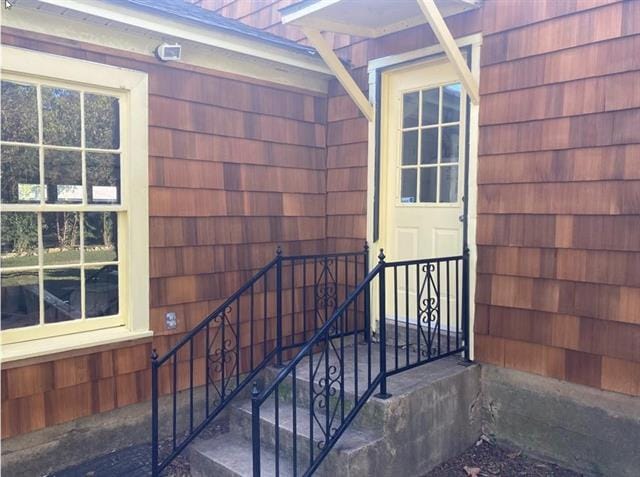 Building Photo - 1820 Oakland Blvd