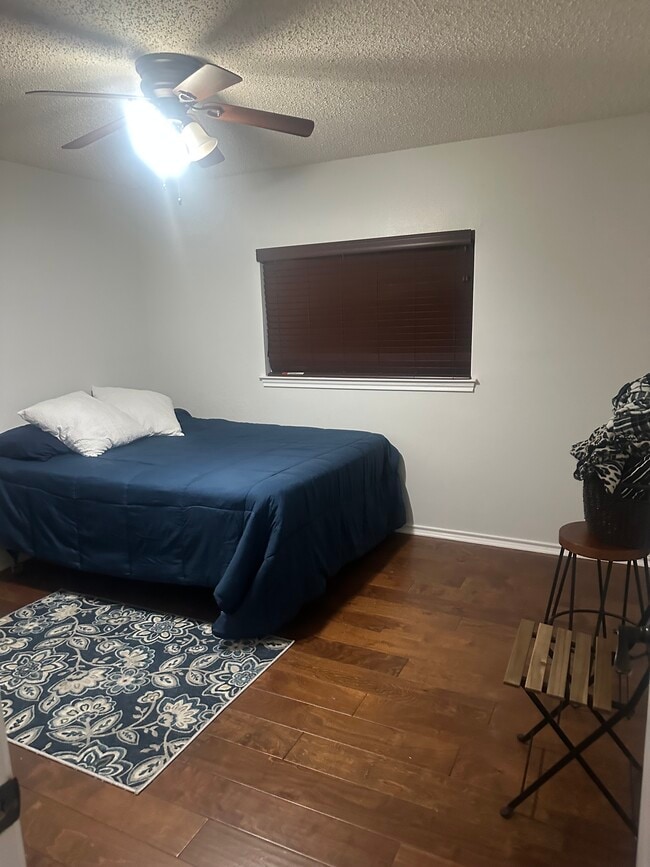 Building Photo - 6434 Maverick Oak Dr