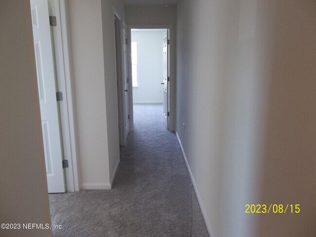 Building Photo - 6207 Ryegrass St