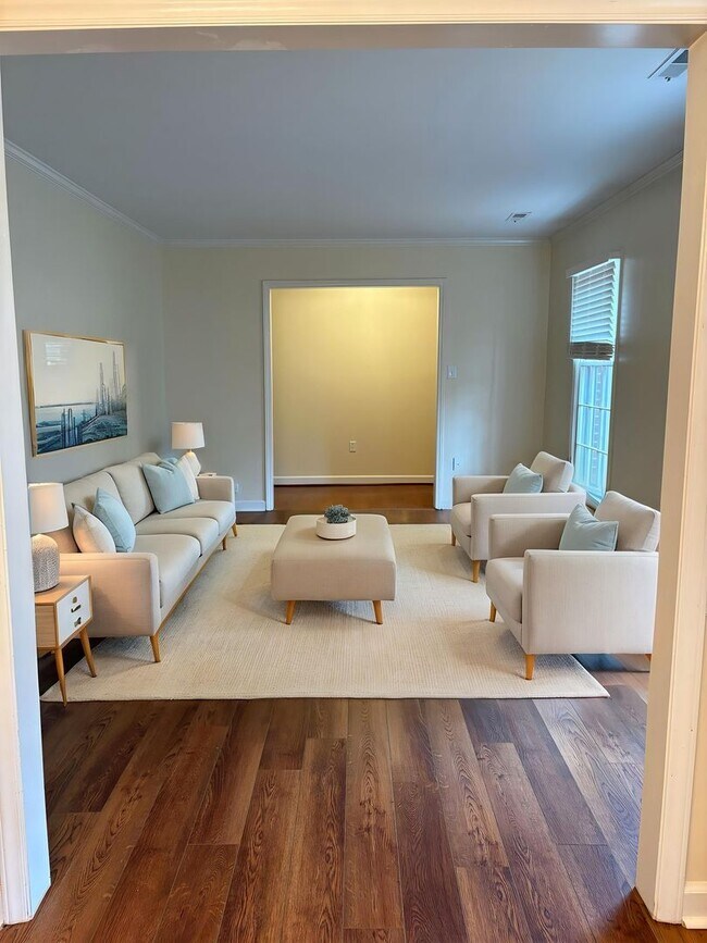 Building Photo - Charming Ranch Home in Matthews