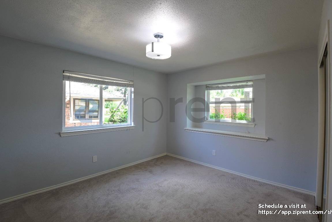 Building Photo - 1409 Creekside Dr