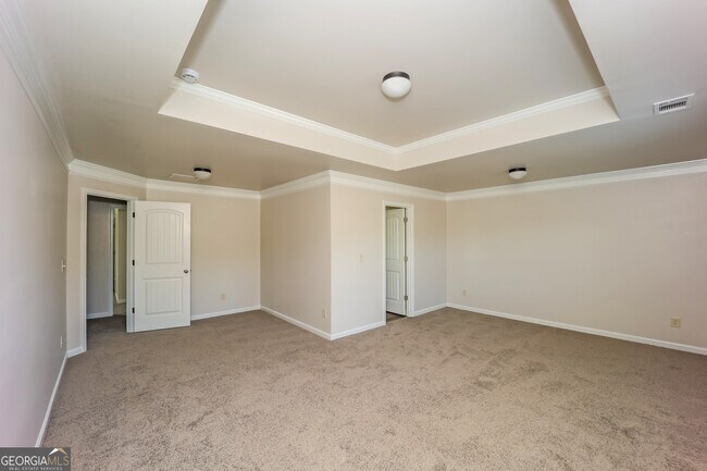 Building Photo - 561 Greyhound Ct