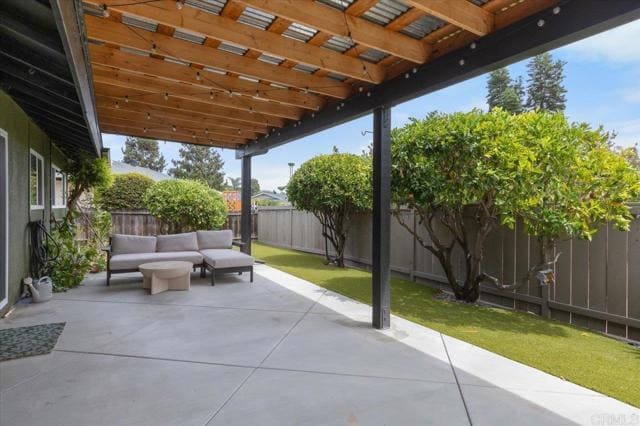 Building Photo - 1009 La Tierra Dr