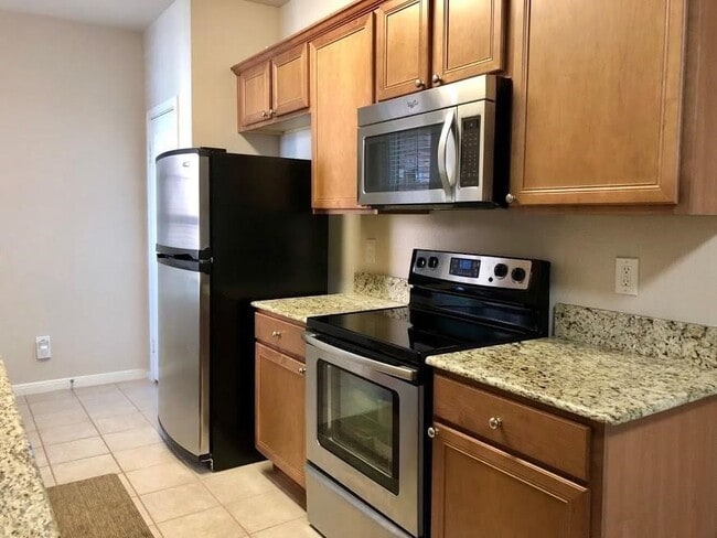 Building Photo - 2255 Braeswood Park Dr