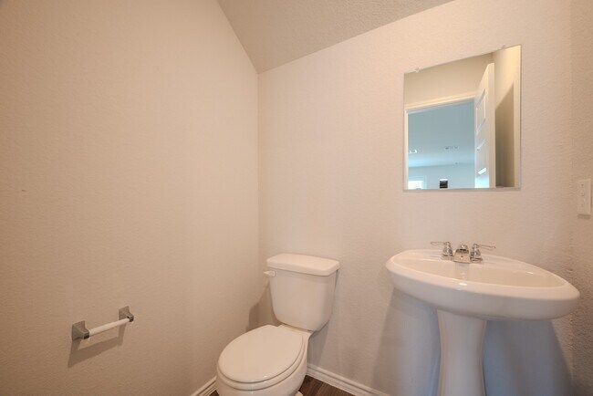 Building Photo - 22720 American Kestrel Ct