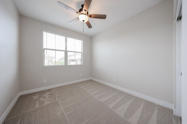 Building Photo - 4 Bedroom in Asante Community