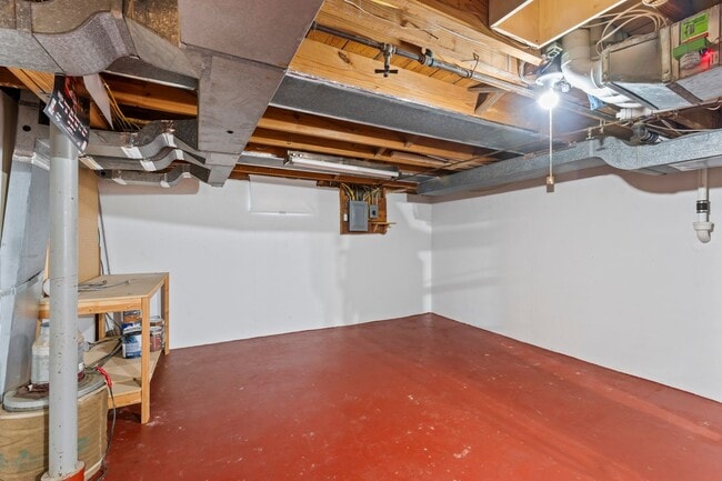 Building Photo - 4227 Hillbrook Dr