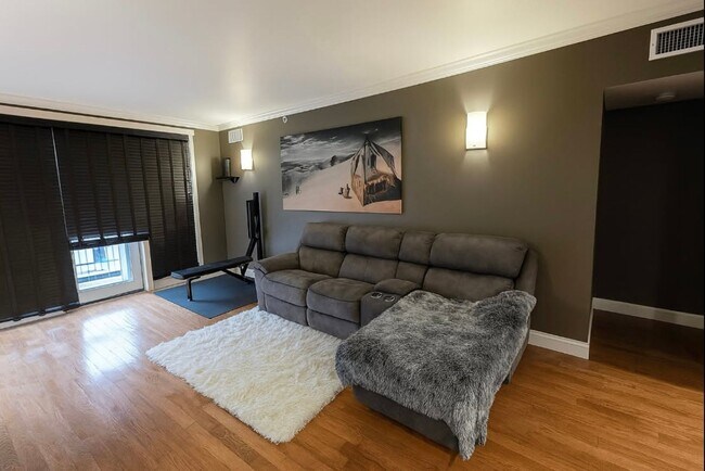 Building Photo - 333 Atwells Ave