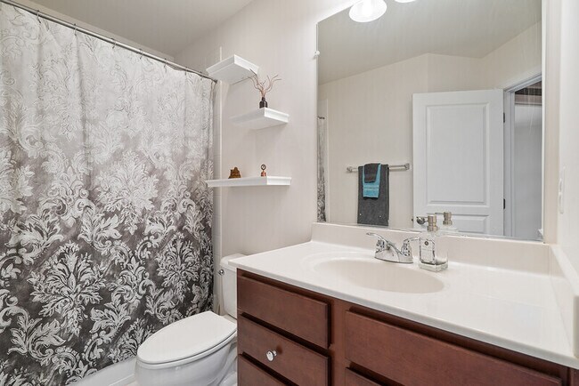 Building Photo - 8292 Heritage Crossing Ct