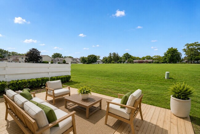Building Photo - 462 Degas Cir