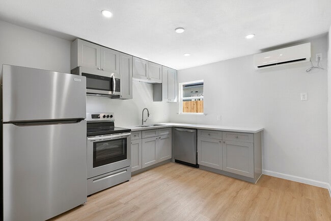 Building Photo - Southside Apartments