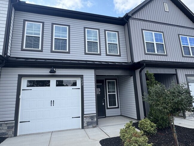 Building Photo - 3 Bed 2.5 Bath Brand New Townhome