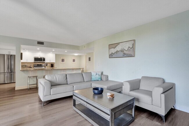 Building Photo - 955 Dotterel Rd