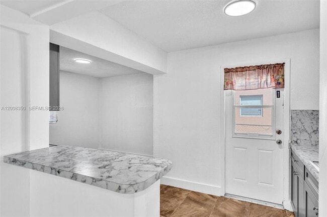 Building Photo - 1824 NW 25th Ave