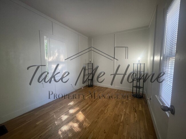 Building Photo - Charming 2-Bed, 1-Bath Home Near MSU and D...