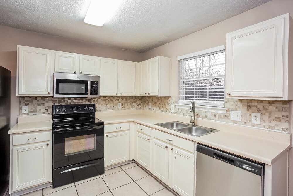 Building Photo - 10520 Pickerel Ln