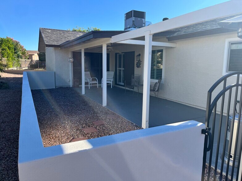 Back Patio Covered - 1876 Leisure World