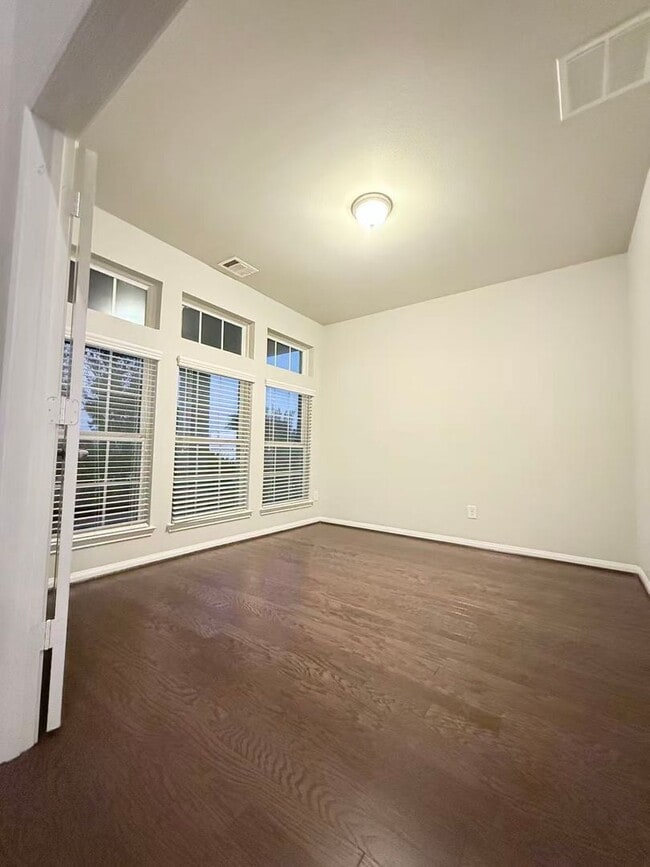 Building Photo - Private docking and lake view in Katy near major highway!