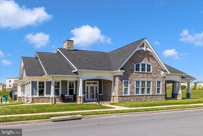 Building Photo - 5330 Witch Hazel Ln