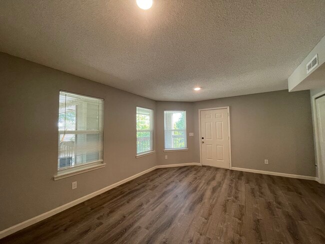 Remodeled 1 Bedroom Living Room - Holiday Apartments