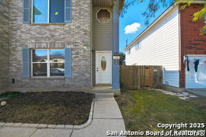 Building Photo - 535 Centro Hermosa