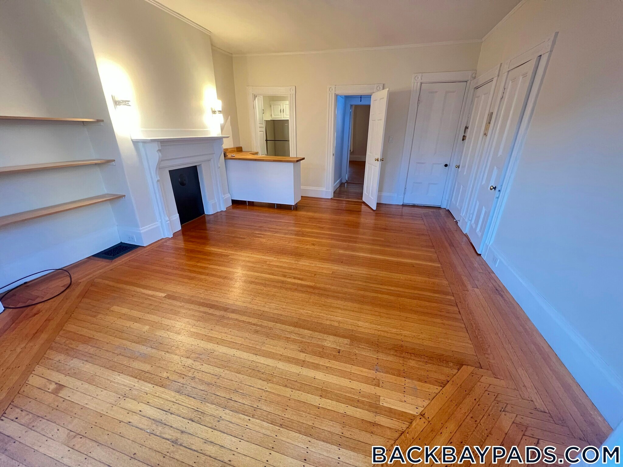 Building Photo - 429 Marlborough St