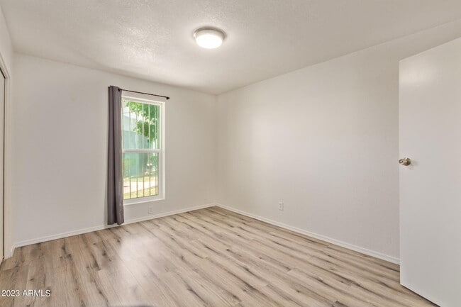 Building Photo - 2633 W Ocotillo Rd