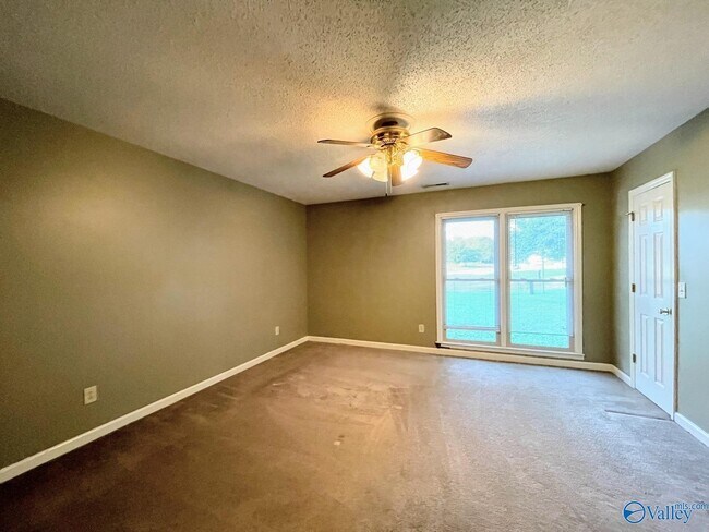 Building Photo - 104 Shaverlee Ct