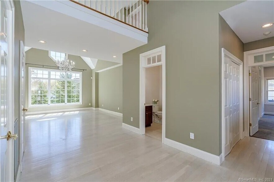 Entry - 6 Wyeth Dr