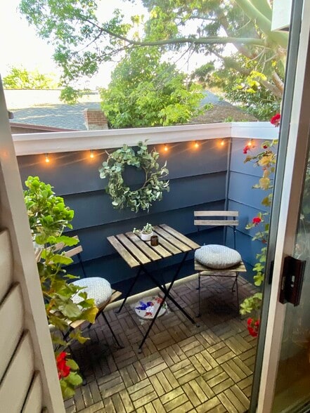 First floor patio - 4511 Murietta Ave