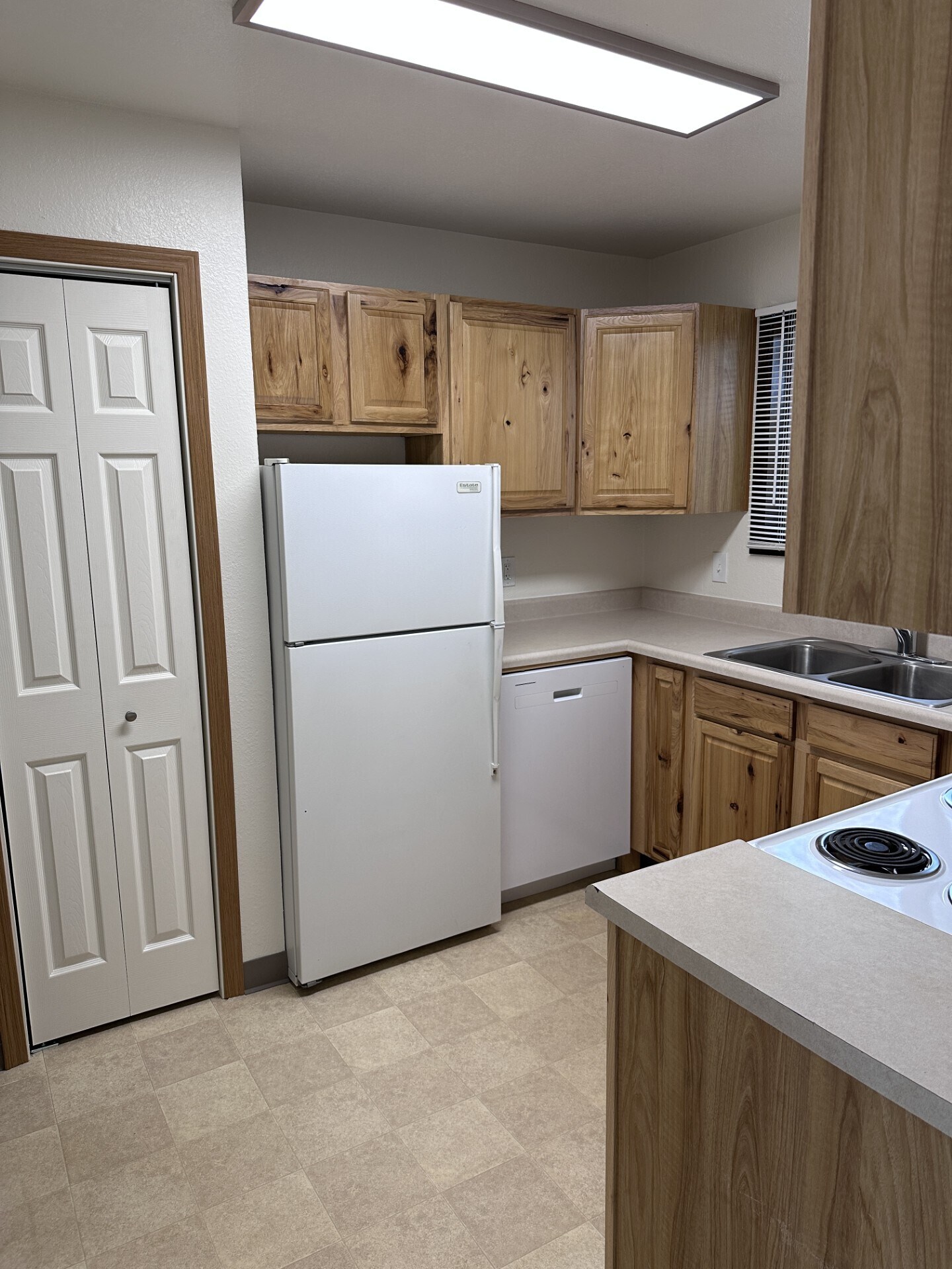 Building Photo - 1546 Turner St