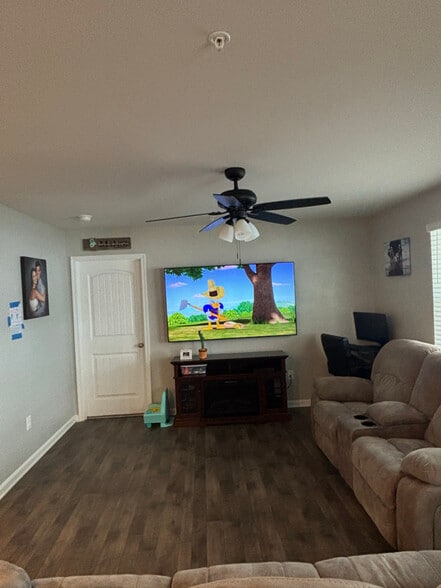 Building Photo - 1612 Liam Dr